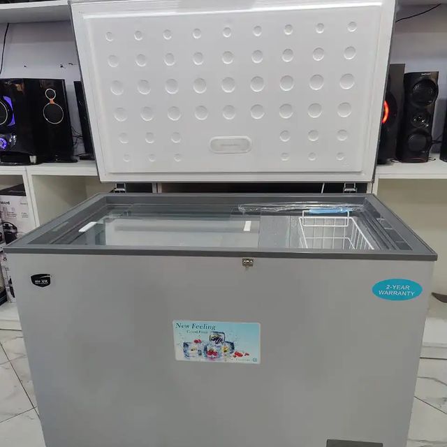 Takeer - Freezer UK 150 Lita 300
 Bei 980,000