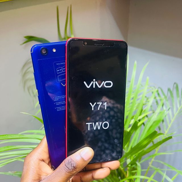 Takeer - Vivo Y71
✳️Gb128
✳️Ram6
✳️Android version 8.1.0
✳️Battery3360mAh
✳️Camera nzuri
💰140,000/=
 ☎️Call/text 
Tunapatikana kariakoo mtaa wa Uhuru na ms...