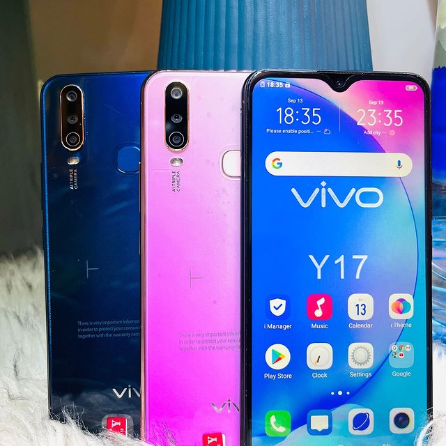 Takeer - Vivo Y17
✅Gb256
✅Ram8
✅Camera nzuri
✅Battery 5000mAh
💰Bei 170,000/=
☎️Call/text 
Tunapatikana kariakoo mtaa wa Uhuru na msimbazi📍