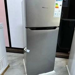 Takeer - Hisense refrigerator Lita 120
2years warranty 
Powerful compressor 
Energy saving 
Fast cooling 
Price 680,000
Free delivery 
Call or Whatsapp 