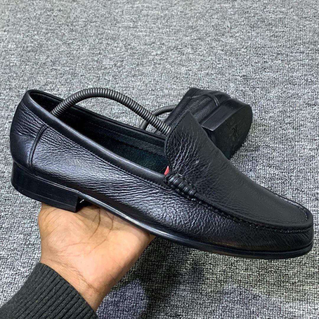 Takeer - SIZE 43 PRICE 120000
 
CALLI/DM/WHATSAPP 
LOC:ILALA SOKO LA KARUME 

🇹🇿🇹🇿DSM NO FREE DELIVERY 🇹🇿🇹🇿