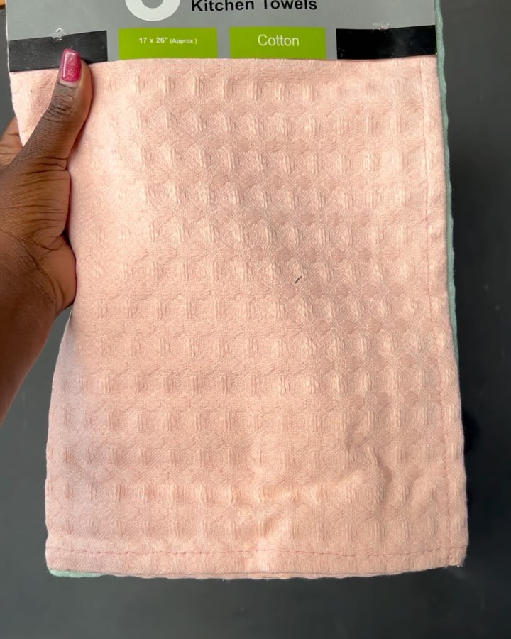 Takeer - KITCHEN TOWELS (pure cotton)/VITAMBAA vya jikoni

Seti ya vitambaa vitatu (3)....25,000/= 

💥Vinakausha maji vizuri
💥Haviachi nyuzi kwenye vyombo...