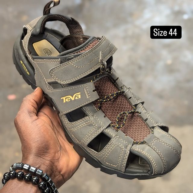 Takeer - Size 44 price170,000. 
WhatsApp☎️ &  
📍KARUME ILALA ✅ AVAILABLE.  NO FREE DELVERY.  & WhatsApp    Follow 