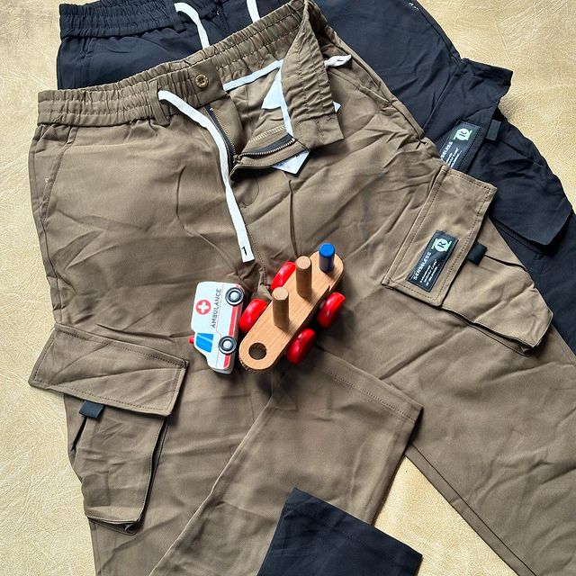 Takeer - •Cargo pants kali quality sana🤗
•Size 30, 31, 32, 33, 34 na 36
•Bei yake ni 35,000/= TU😋
•WhatsApp/📞 📍K/Koo, mtaa wa MUHONDA na MANYEMA bango l...