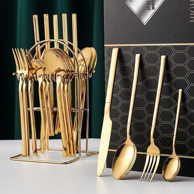 Takeer - Cutlery set available 
🔸Colour - Gold
🔸 Quality ni nzuri 👌

💥Bei TZS 65,000/=

📍𝑻𝒖𝒏𝒂𝒑𝒂𝒕𝒊𝒌𝒂𝒏𝒂 - 𝐌𝐚𝐤𝐮𝐦𝐛𝐮𝐬𝐡𝐨 𝐏𝐥𝐚𝐳𝐚, 𝑲...