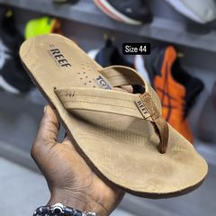 Takeer - Size 44 price 95,000. 
WhatsApp☎️ &  
📍KARUME ILALA ✅ AVAILABLE.  NO FREE DELVERY.  & WhatsApp    Follow 