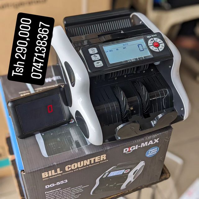 Takeer - Bill counter machine 

Bei 290,000tzs

Ina tambua note fake ( Ina detect Note Fake)
Ina speed nzuri mno ambayo inakusaidia kuondoa folen ofisin kwa...