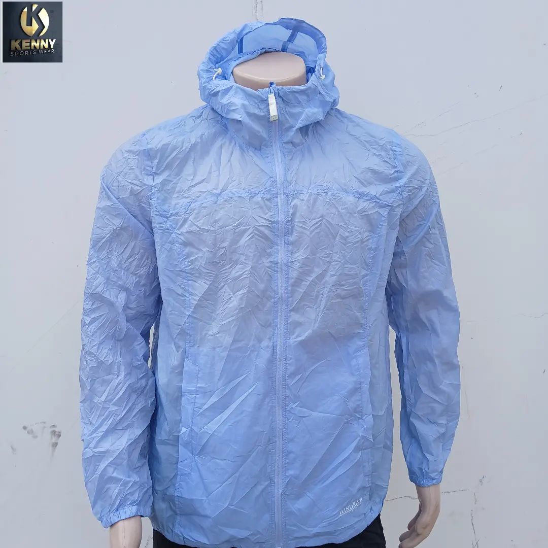 Takeer - Windbreaker Jacket 
Size L 
Price 20,000/=