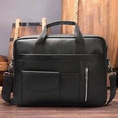 Takeer - Pure leather laptop bag|rahascoleather brand

Price:120,000/=Tshs

Call:
Location:Kinondon mwanamboka