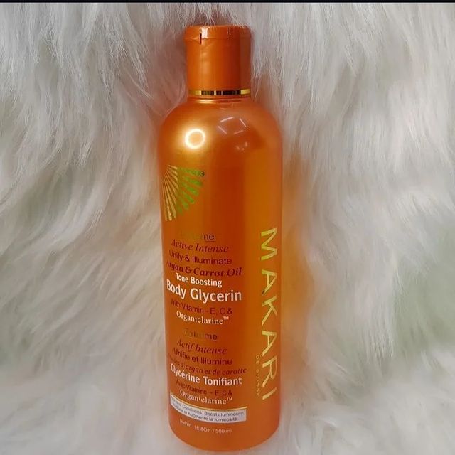 Takeer - MAKARI EXTREME TONE BOOSTING BODY GLYCERIN 
Body glycerin hii ni nzurii sanaa wapendwa usikubali kuikosa
💥inang'arisha ngozi 
💥inafanya ngozi kuw...
