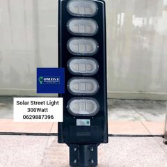 Takeer - * Solar Street Light 60Watt,120Watt, 200Watt, 300Watt na 400Watt
 
* Ac Spot Light 

* Solar Spot Light 

Tunapatikana: Karikoo Mtaa Wa Narung'ombe...