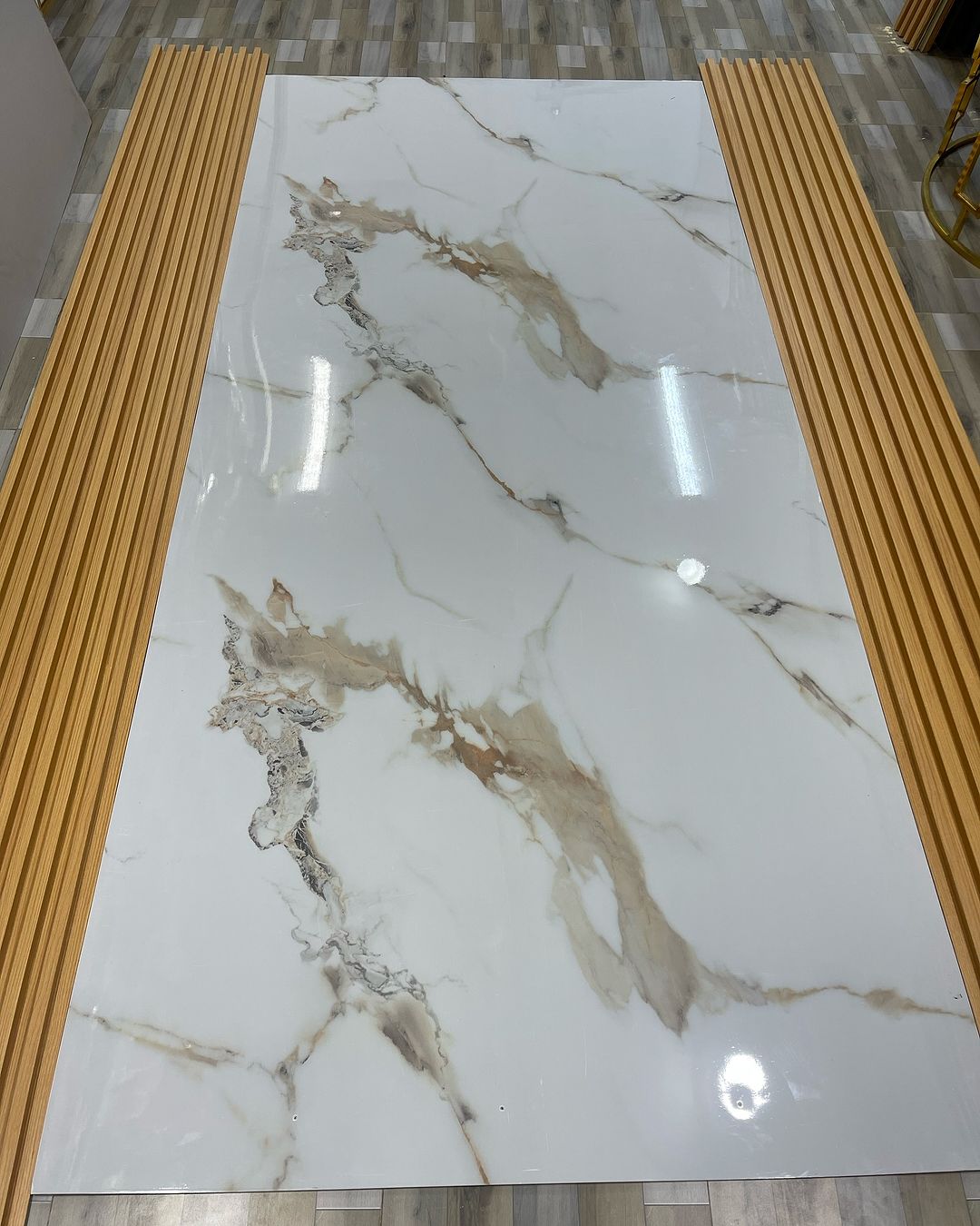 Takeer - MARBLE SHEET RESTOCKED

Size: 122/244cm=110,000/=
Size 122/274cm=120,000/=

PVC panels 
16cmx290cm = 35,000/
 

Tunapatkana shekilango opposite na ...