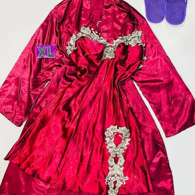 Takeer - NEW ARRIVALS Tunauza Nightdress (Ni Mtumba Grade A) Kwa Bei Ya Jumlaa Kuanzia Tano 6000 Tsh 

Reja Rej 8000 Tsh  Kuanzia Pics (1-4).

BALOS :350,00...