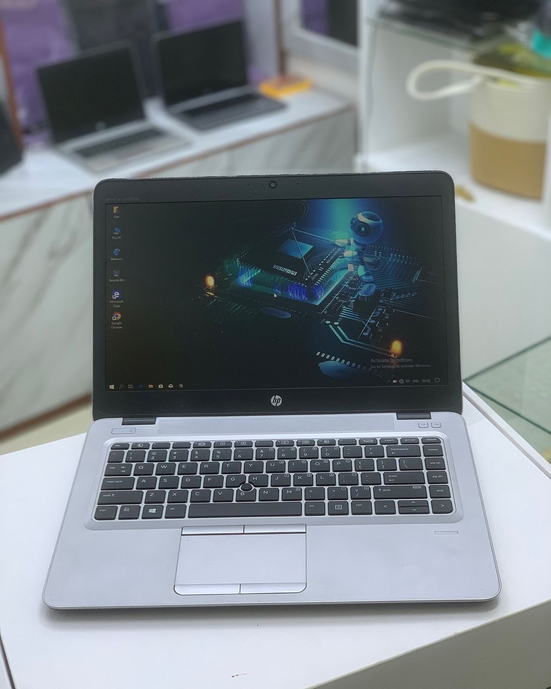 Takeer - HP elitebook Mt42
AMD processor AMD A8
With 10 computer Cores 
Processor speed 1.6GHz

Memory  Ram 4gb
Storage  Hdd 500gb
Used laptop Frome Dubai 
...