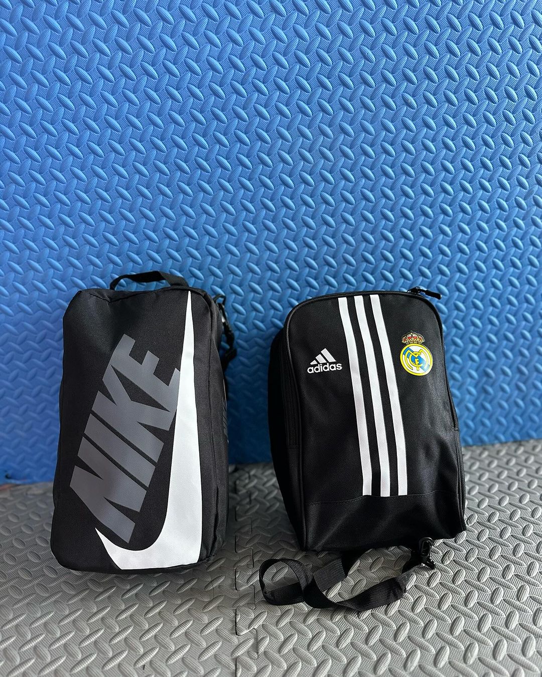 Takeer - 🧳 Gym shoe/towel bags
All designs available 
ALL COLORS available 

Price :  25,000tshs 💰✅🇹🇿 

Agiza chochote  na tutakuletea kwa gharama ndogo...