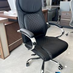 Takeer - OFFICE CHAIR AVAILABLE 
FOR 450,000TSH 

📍kariakoo branch 📞📍kinondoni branch 📞
                    