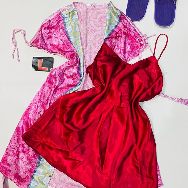 Takeer - NEW ARRIVALS Tunauza Nightdress (Ni Mtumba Grade A) Kwa Bei Ya Jumlaa Kuanzia Tano 6000 Tsh 

Reja Rej 8000 Tsh  Kuanzia Pics (1-4).

BALOS :350,00...