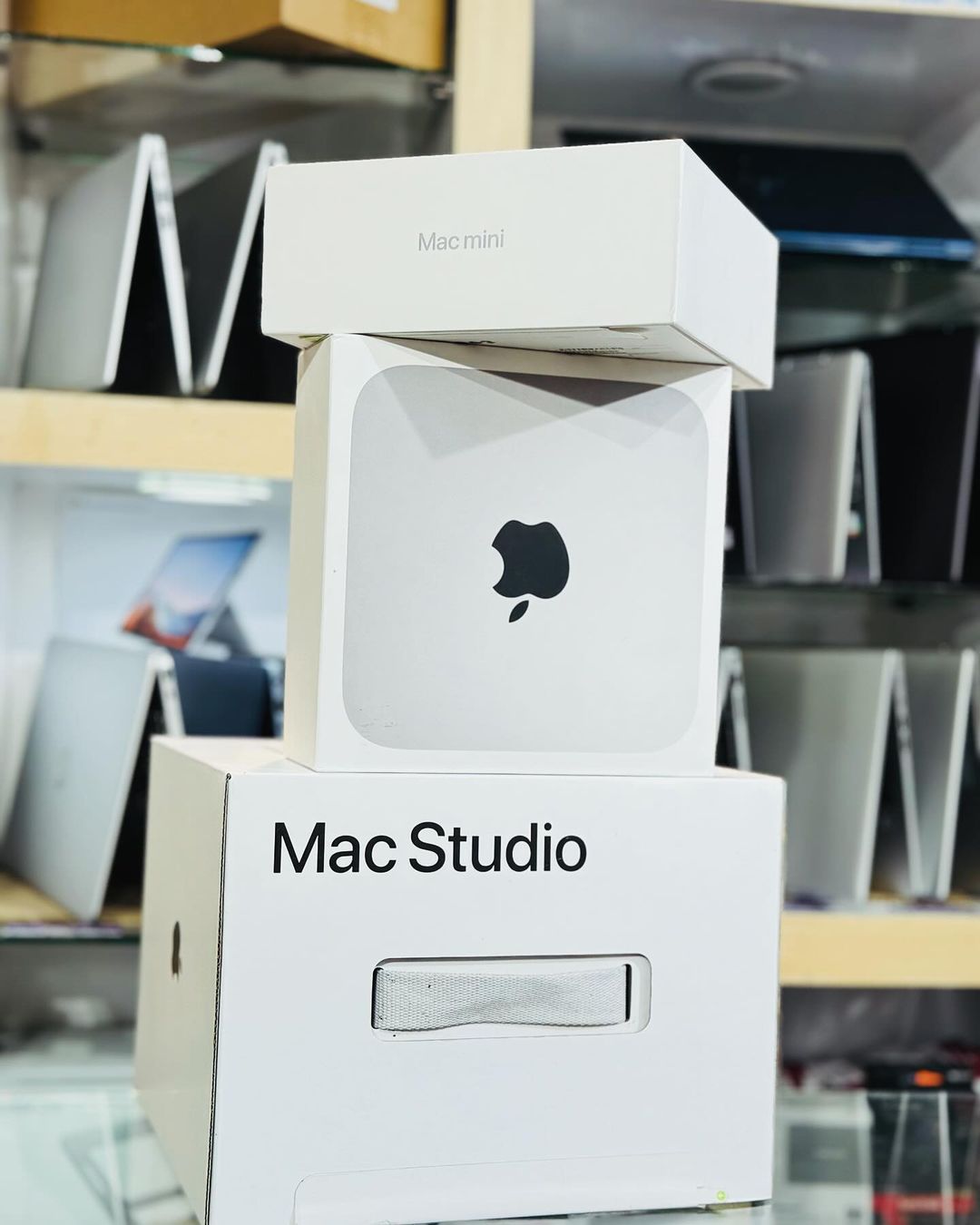 Takeer - 😎NEW OFFER 🤗🔥
apple mac min with apple m2 chip 512GB SSD/8GB RAM
🕷️PRICE -2,600,000/+vat

➡️MAC STUDIO WITH APPLE M1 MAX CHIP 🕷️🕷️🕷️32GB uni...