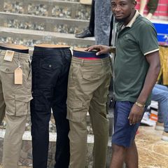 Takeer - Bila kuchoka Tunazidi kuja na vilivyo Bora nyakati zote, Karibuni nikuhudumie ewe mteja wetu wa thamani.🙏🏾
Cargo pant price-40,000/=tsh
 
 
