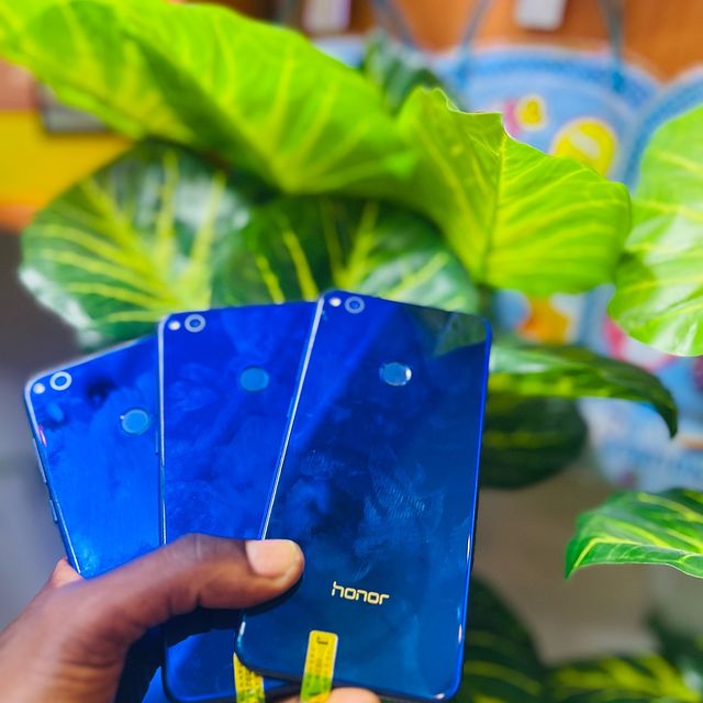 Takeer - Huawei honor 8 lite
❇️Gb128
❇️Ram6
❇️Ina kamera nzuri
❇️Ina uwezo wa kukaa na Chaji
❇️Android version 8.0
❇️Battery 3000mAh
💰Bei 130,000/=
 
☎️Cal...