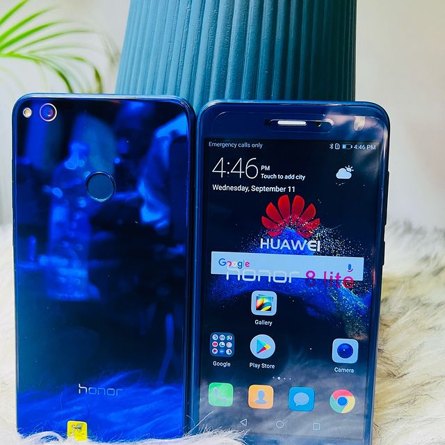 Takeer - Huawei honor 8 lite
❇️Gb128
❇️Ram6
❇️Ina kamera nzuri
❇️Ina uwezo wa kukaa na Chaji
❇️Android version 8.0
❇️Battery 3000mAh
💰Bei 130,000/=
 
☎️Cal...