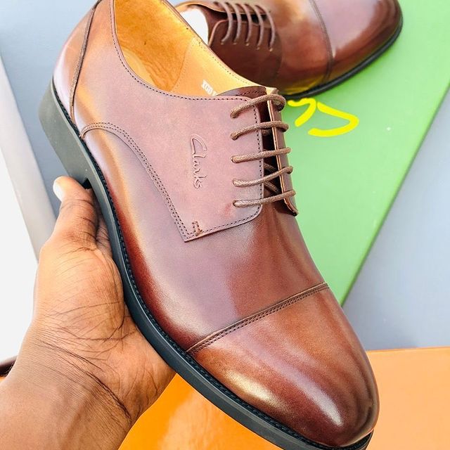 Takeer - pure leather
size 38-46
dar free delivery
call/whatsapp mikoa yote tunatuma