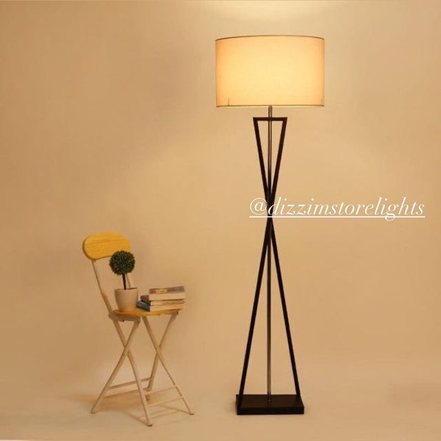 Takeer - FLOOR  LAMP  LIGHTS🛋️📌🙌🏿

Kwa Mapambo ya kisasa Weka Taa ya kisasa ya Floor  Weka pembezoni mwa sofa 🛋️ Sitting Au Dinning 
Taa hii Ni ndefu  ...