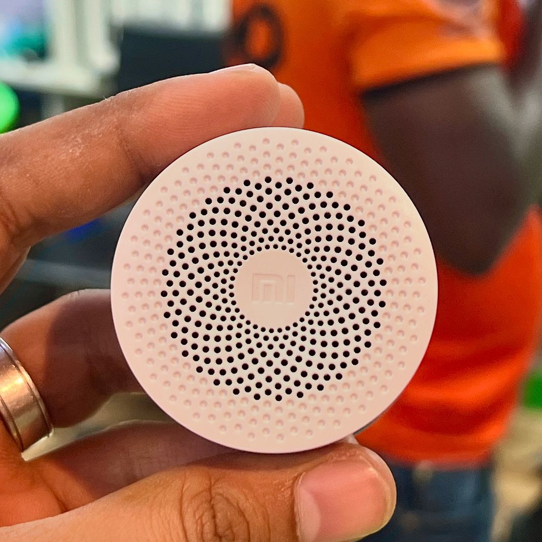 Takeer - MI original Mini Speaker available now 45,000/- Tzs 
Call/whatsapp: 