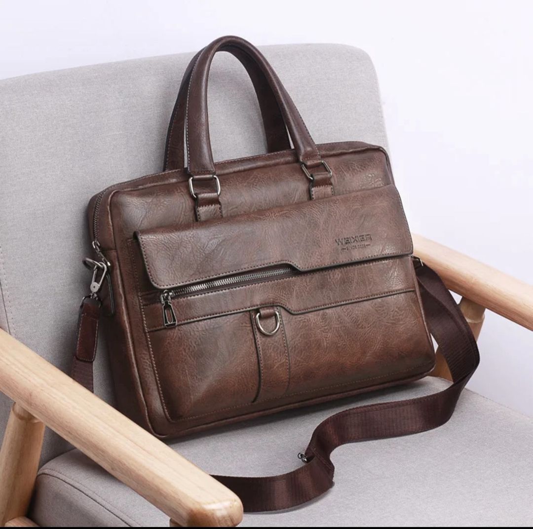 Takeer - 💼Laptop bags pure leather   

🦾Imara yanadumu kwa muda mrefu 
🌍Zipu zake ni ngumu Zipo mbili

✅Tsh65,000

MIKOA YOTE TUNATUMA

KARIBUNI SANAAA

...