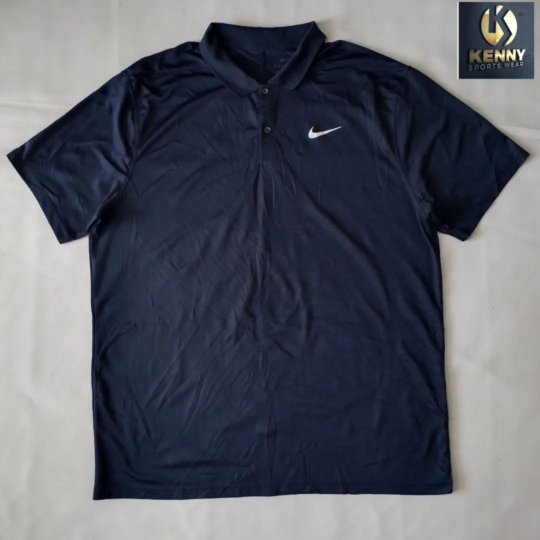 Takeer - Nike GOLF ⛳ T-shirt 🔥🔥

Size L
Price 20,000/=