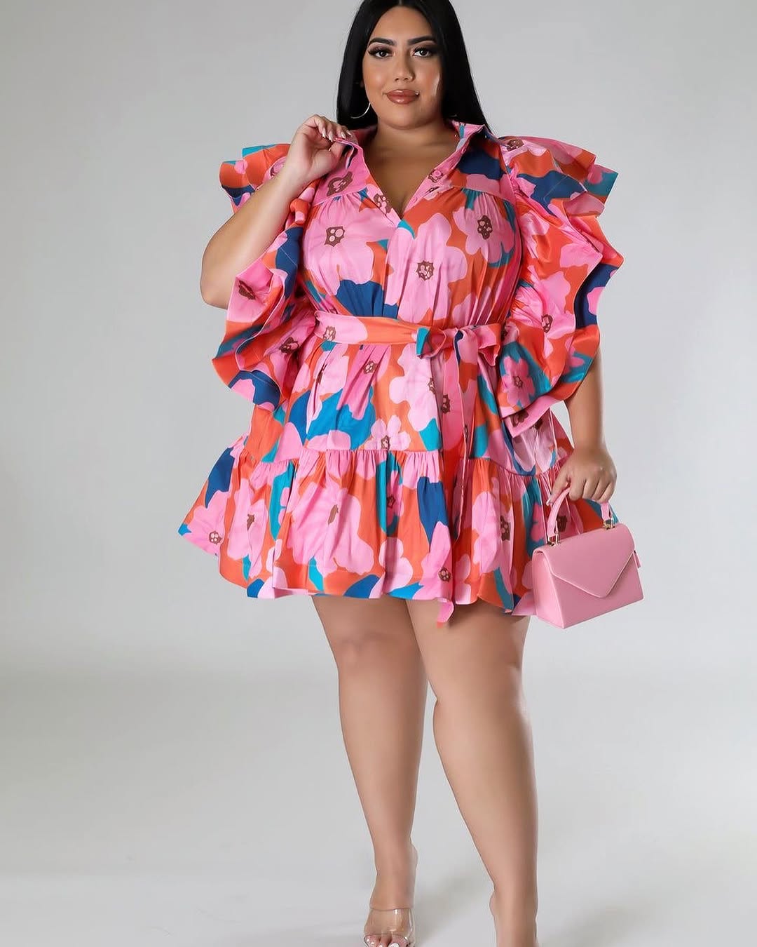 Takeer - Short dress available 

Big size 

Price 55000/=

Call /
We do delivery