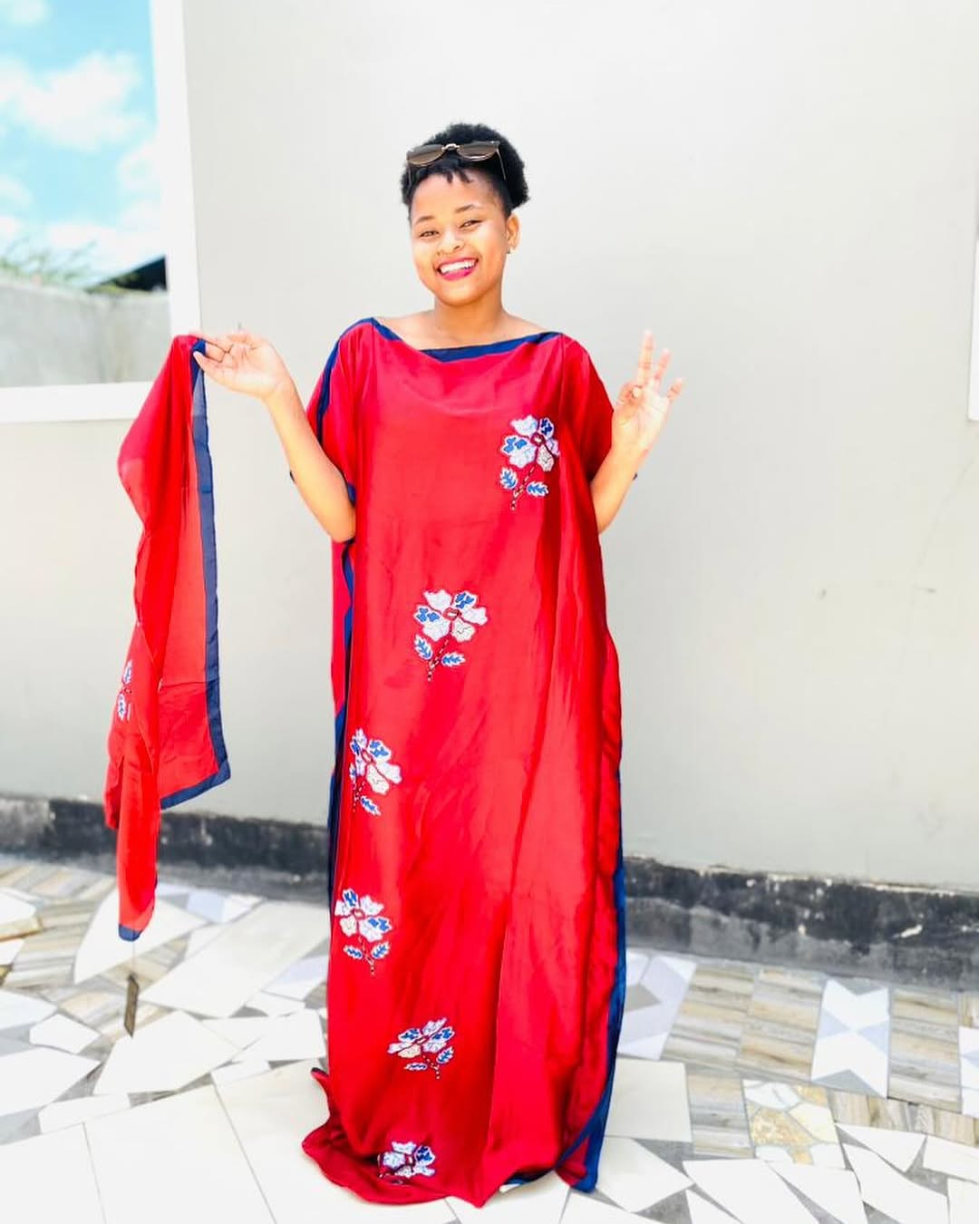 Takeer - Wakuu!!Magauni ya kishua yamewasili dukani kwetu yapo kila rangi na maua tofauti tofauti kwa bei nafuu kabisa/karibuni dukani kwetu mchikichi ma ny...