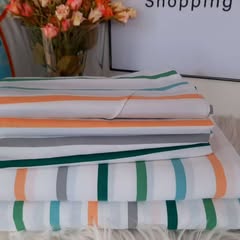 Takeer - Shuka size ni 8/8 ni mtumba pure cotton
 
Material ya shuka ni zuri sana na ngumu kuisha haraka

Shuka mbili foronya nne elfu 55000

Shuka moja for...