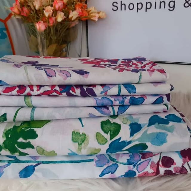 Takeer - Shuka size ni 8/8 ni mtumba pure cotton
 
Material ya shuka ni zuri sana na ngumu kuisha haraka

Shuka mbili foronya nne elfu 55000

Shuka moja for...