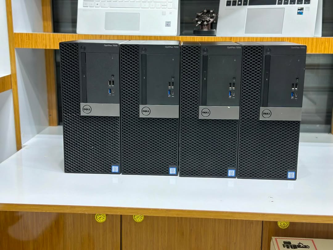 Takeer - TOWER (Za Kusimama) Dell OptiPlex 5050,
💢💢:: CPU Specs
💻:- Intel (R) Core i5,
💻:- 7th Gen - 3.2 GHz to 4.2 GHz with Turbo
🚆:- 8 GB RAM kwa 500...