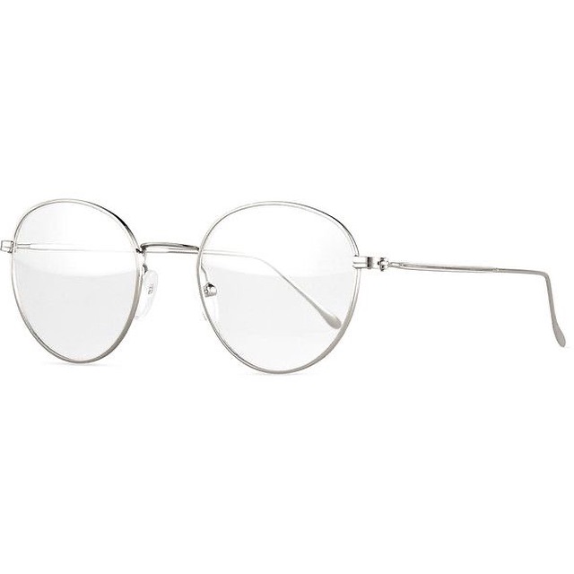 Takeer - Minimalism at its best 🤓
We’ve restocked these amazing glasses in silver , pink and black !
35,000 - 40,000 tshs only with a free hard case .

📍:...