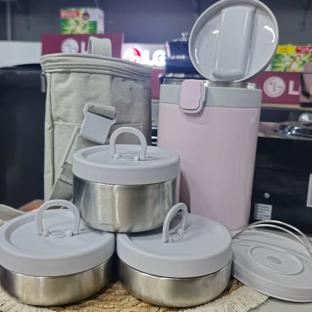 Takeer - Food jar inatunza joto zaidi ya masaa sita. Kutoka kwetu  

Price 85,000/=

(☎️What'sApp) ±(📞 Call) Location: Tegeta nyuki

      