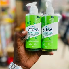 Takeer - St.Ives Facial Wash 🔥🔥🔥🔥
💰25,000
☎️Call / WhatsApp 