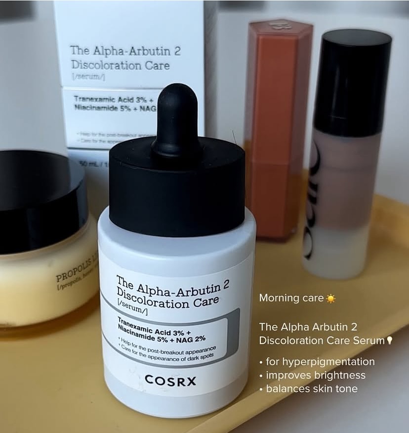 Takeer - Ni mojawapo ya serum nzuri sana kwaajili ya kuondoa hyperpigmentation, discoloration na hata darkspot kwenye ngozi 
.
Ina ingredients tatu mashughu...