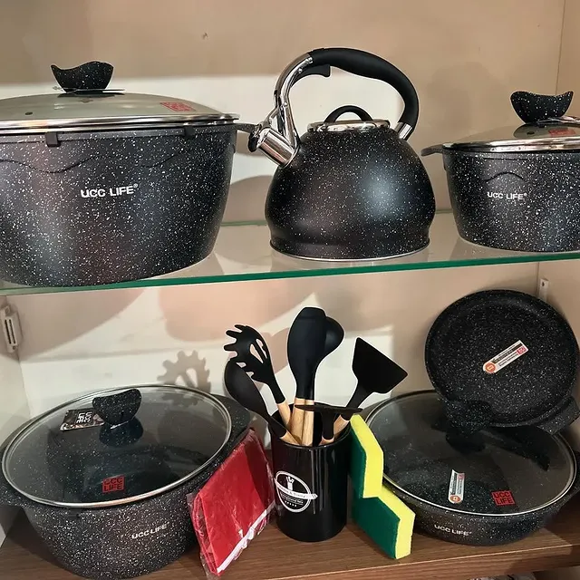 Takeer - Set of Granite  cookware 20pcs

22cm - 3.4L Casserole

30cm - 7.7L Casserole

34cm - 10.9L Casserole

30cm - 4.1L Deep fry pan

22cm Pizza pan

3.4...